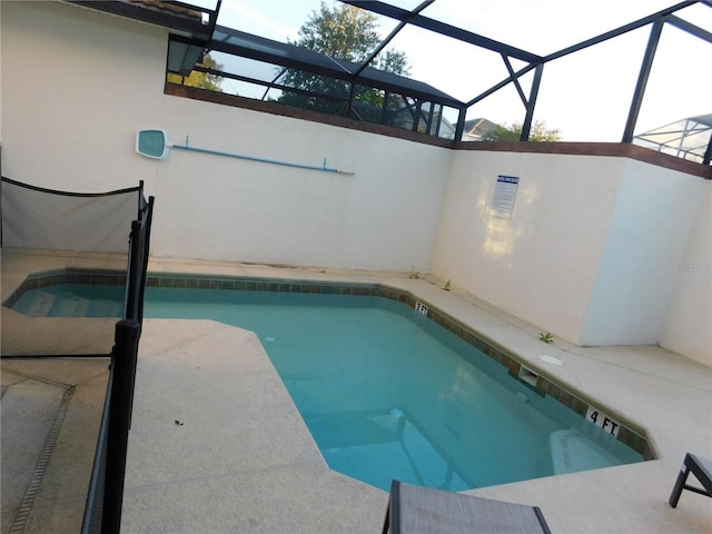 9079 Dogleg Dr, Davenport, FL 33896 - pool with a lanai and a patio area