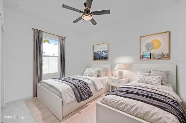 bedroom with a ceiling fan