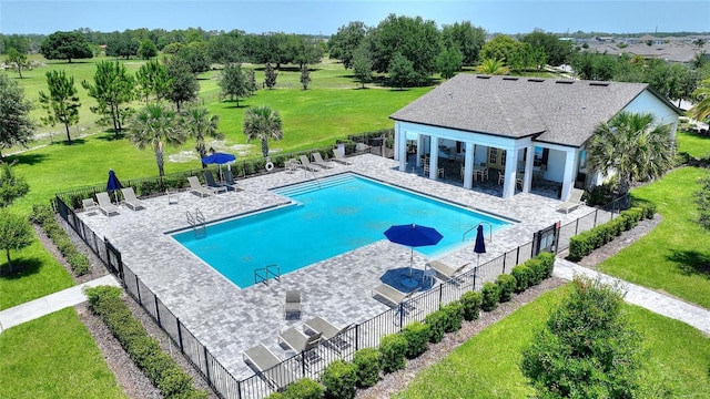 5816 Beefmaster Rd, Saint Cloud, FL 34771 - community pool with a patio area