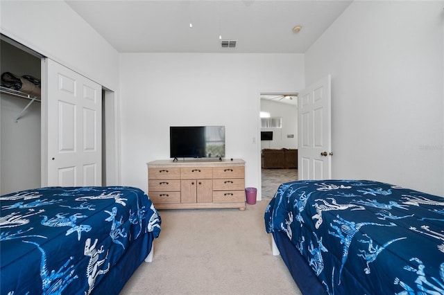 2902 Paddington Way, Kissimmee, FL 34747 - carpeted bedroom featuring a closet