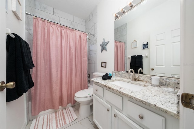 2902 Paddington Way, Kissimmee, FL 34747 - full bathroom with shower / tub combo, vanity, and toilet