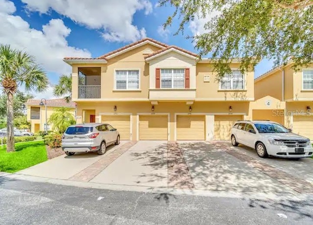 2736 Oakwater Dr, Kissimmee, FL 34747 - photo 23