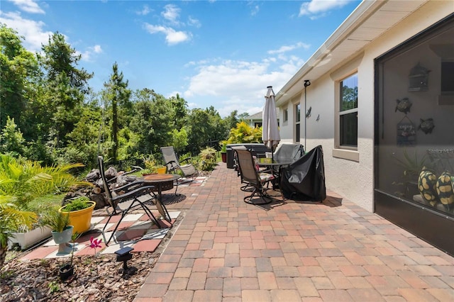 view of patio featuring outdoor dining space
