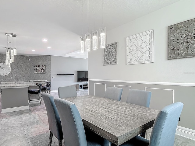 12313 Prairie Plantation Way, Orlando, FL 32824 - dining room featuring a chandelier and recessed lighting