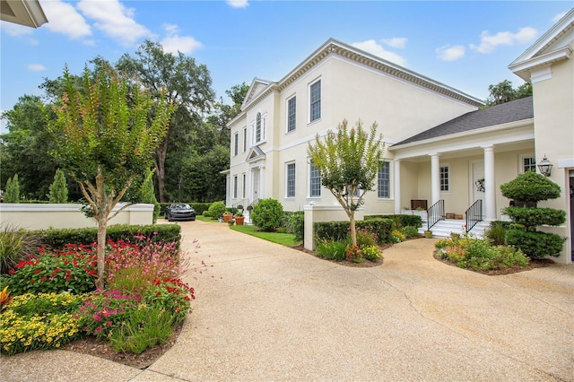 202 Acadia Ter, Kissimmee, FL 34747 - view of side of property with stucco siding