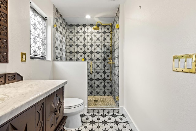 1047 Banks Rose St, Kissimmee, FL 34747 - full bathroom featuring toilet, a tile shower, and vanity