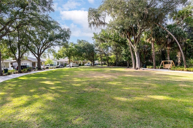 1047 Banks Rose St, Kissimmee, FL 34747 - view of property's community with a yard