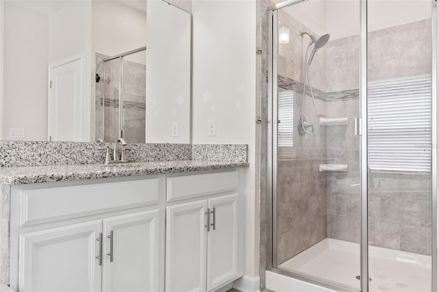 3138 Dark Sky Dr, Saint Cloud, FL 34773 - full bath featuring a shower stall and vanity