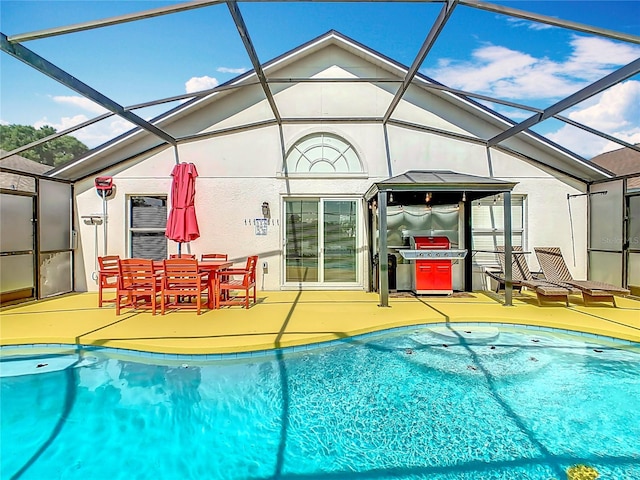 550 Canary Island Cir, Davenport, FL 33837 - outdoor pool featuring a patio and a lanai
