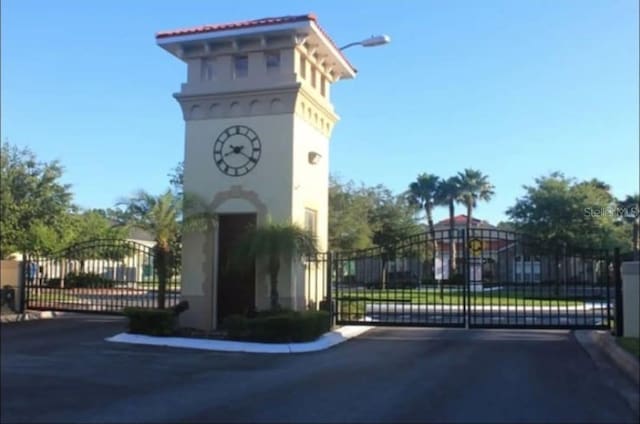 2729 Club Cortile Cir, Kissimmee, FL 34746 - view of gate