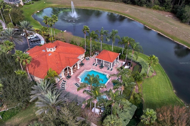 8571 La Isla Dr, Kissimmee, FL 34747 - bird's eye view of a nearby body of water and a pool area