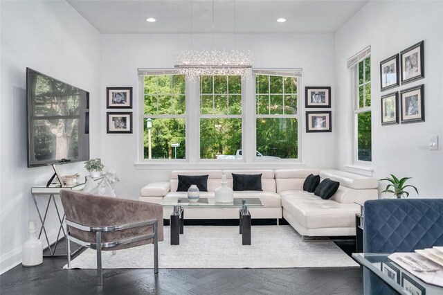 423 Arbor Cir, Celebration, FL 34747 - living room featuring baseboards and recessed lighting