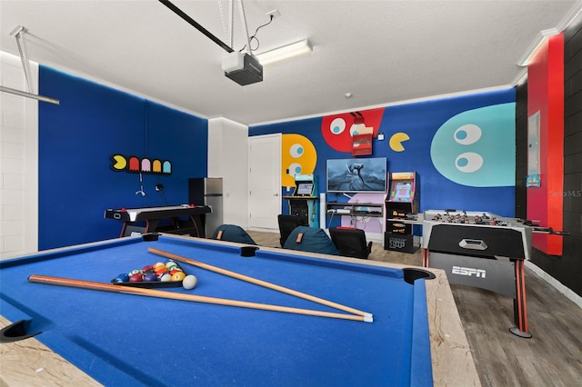 420 Burma St, Kissimmee, FL 34747 - rec room with wood finished floors and billiards table