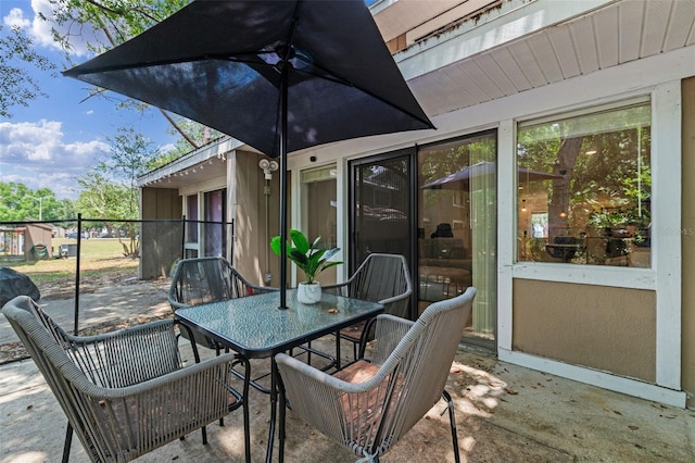 5234 Eaglesmere Dr Unit D04, Orlando, FL 32819 - view of patio with outdoor dining space