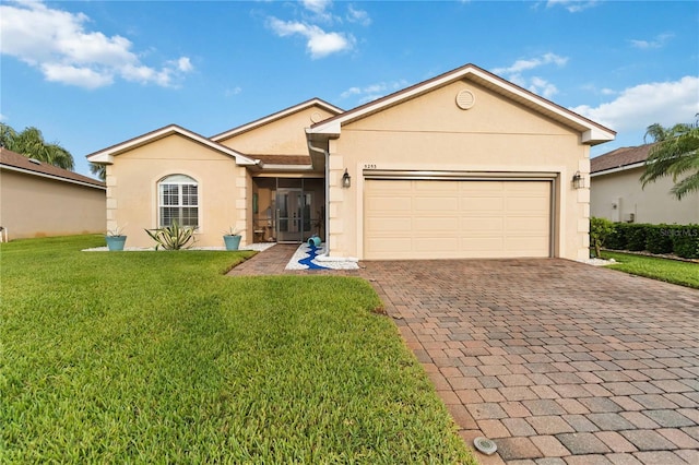 5253 Pebble Beach Blvd, Winter Haven, FL 33884 - photo 2