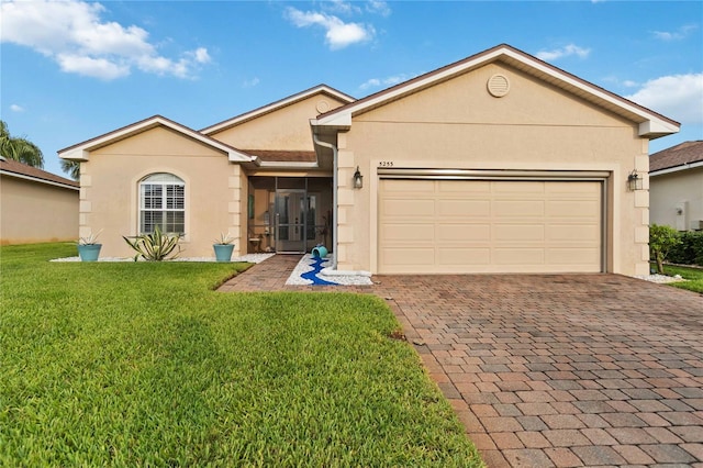 5253 Pebble Beach Blvd, Winter Haven, FL 33884 - photo 3
