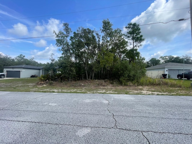 409 Mulberry Ct, Poinciana, FL 34759