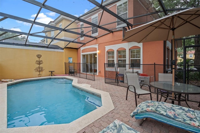 3015 Yellow Lantana Ln, Kissimmee, FL 34747 - swimming pool featuring a patio and a lanai