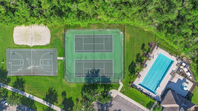 drone / aerial view of a pool