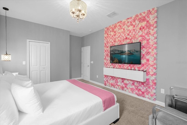9020 Stinger Dr, Davenport, FL 33896 - bedroom with a chandelier, carpet floors, baseboards, and a closet