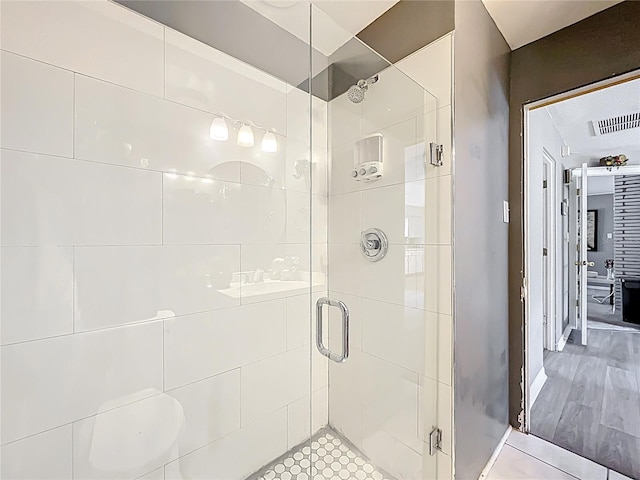 320 S Seminole Ave, Lake Alfred, FL 33850 - bathroom featuring a stall shower