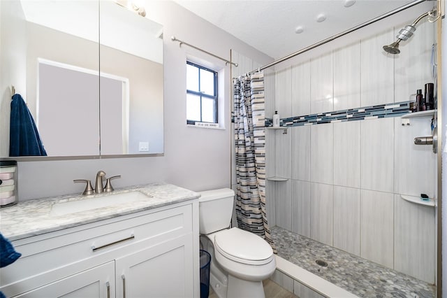 1730 Carolyn Ct, Saint Cloud, FL 34769 - full bathroom featuring toilet, tiled shower, and vanity