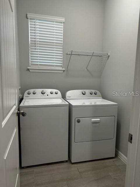 9318 Mclaren Aly, Winter Garden, FL 34787 - laundry area featuring washing machine and dryer