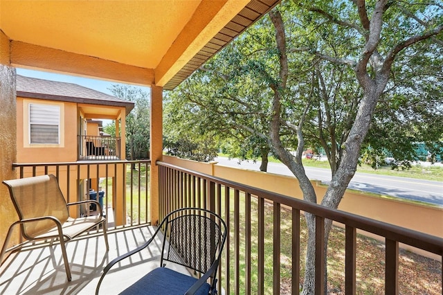 203 La Mirage St, Davenport, FL 33897 - view of balcony