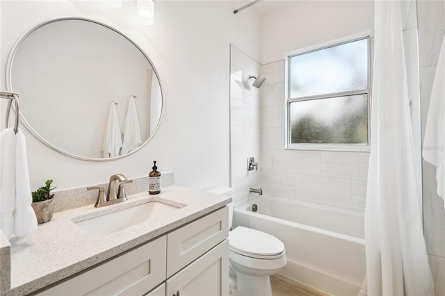 517 Milano Rd, Poinciana, FL 34759 - full bath with shower / bath combination with curtain, toilet, and vanity