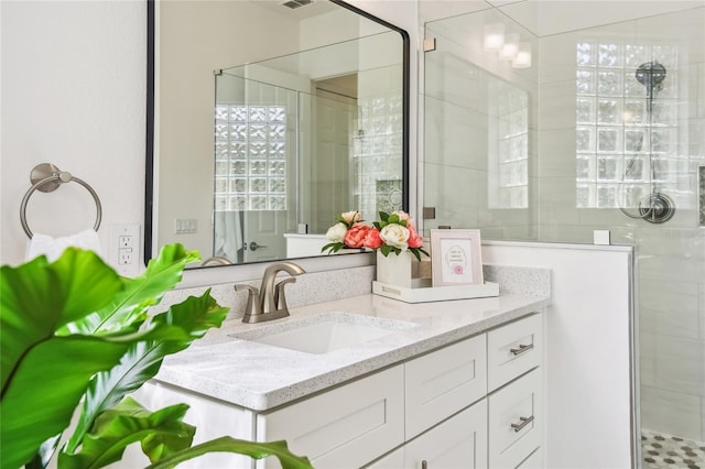 517 Milano Rd, Poinciana, FL 34759 - full bath with a shower stall and vanity