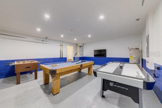 926 Balmoral Dr, Davenport, FL 33896 - recreation room with water heater, recessed lighting, and billiards