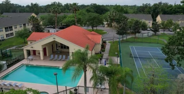 2798 Club Cortile Cir Unit A, Kissimmee, FL 34746 - view from above of property featuring a pool area