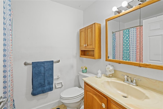 1408 Polk City Rd, Haines City, FL 33844 - bathroom featuring toilet, vanity, and curtained shower