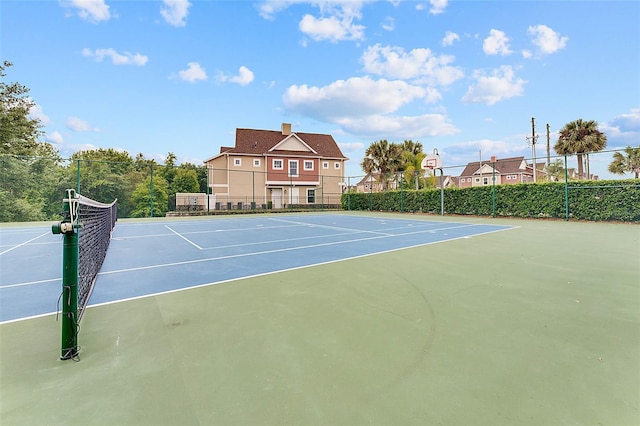 7521 Pellham Way, Kissimmee, FL 34747 - view of tennis court with community basketball court and fence