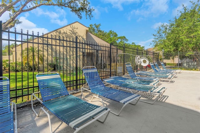 5151 Puritan Cir Unit 1022, Tampa, FL 33617 - view of patio / terrace