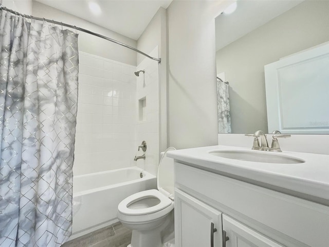 1001 Umbria Dr, Poinciana, FL 34759 - bathroom with shower / bath combo and vanity