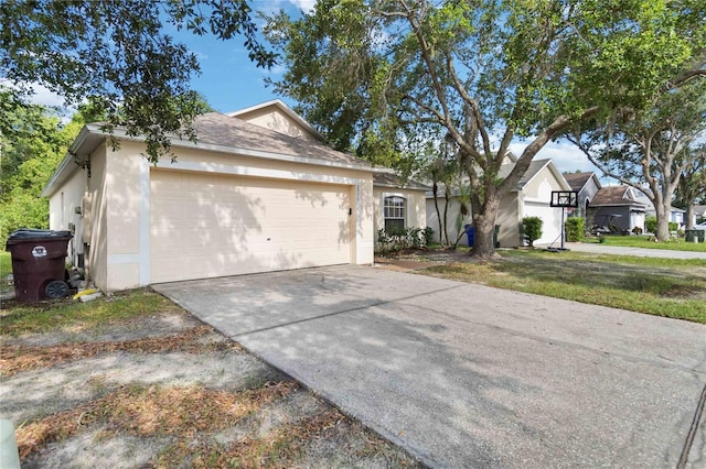 3370 Cypress Point Cir, Saint Cloud, FL 34772 - ranch-style home featuring stucco siding, an attached garage, and concrete driveway