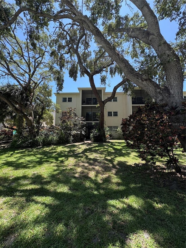 870 Virginia St Unit 108, Dunedin, FL 34698 - view of grassy yard