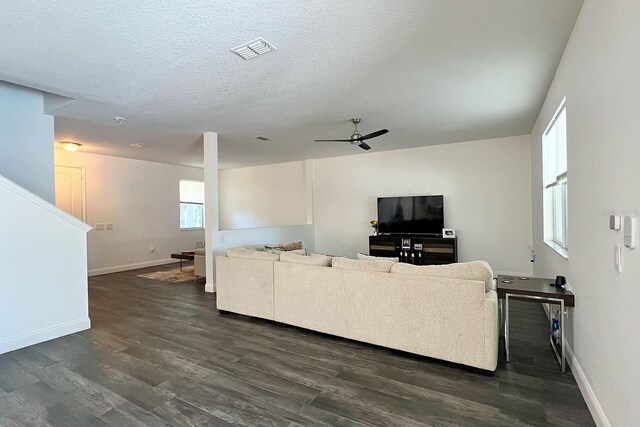 1043 Tourmaline Dr, Kissimmee, FL 34746 - photo 11