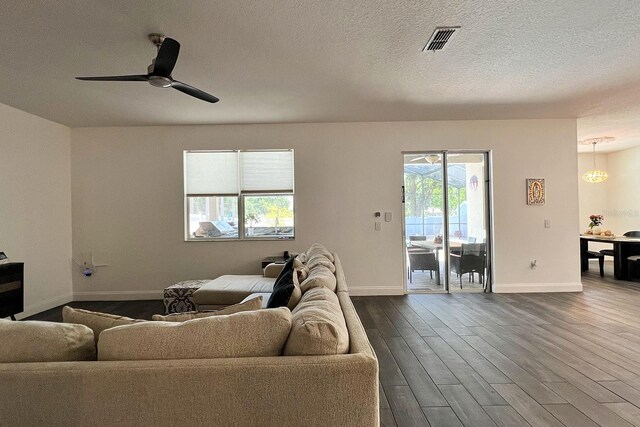 1043 Tourmaline Dr, Kissimmee, FL 34746 - photo 21