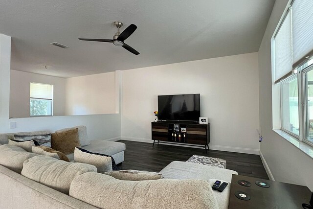 1043 Tourmaline Dr, Kissimmee, FL 34746 - photo 23
