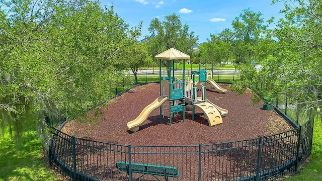 3400 Mt Vernon Way, Kissimmee, FL 34741 - view of communal playground