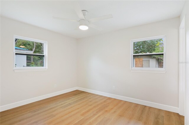 818 Ballard St, Altamonte Springs, FL 32701 - unfurnished room featuring baseboards, light wood-style floors, and ceiling fan