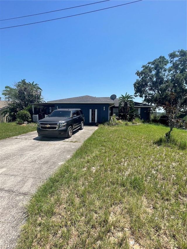 848 Wildabon Ave, Lake Wales, FL 33853 - single story home featuring driveway and a front lawn