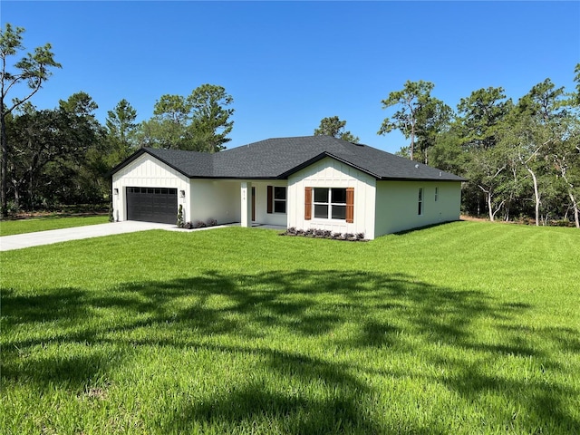 814 Gator Ln, Deltona, FL 32738 - ranch-style home featuring an attached garage, a front lawn, and driveway