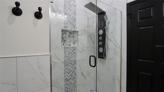 1025 Belvoir Dr, Kissimmee, FL 34744 - bathroom with a shower stall
