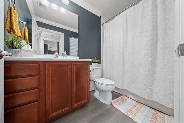 12041 Kajetan Ln, Orlando, FL 32827 - bathroom featuring wood finished floors, ornamental molding, toilet, vanity, and curtained shower