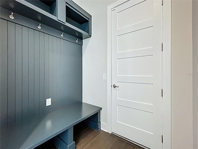 15121 Pendio Dr, Montverde, FL 34756 - mudroom with dark wood-style floors