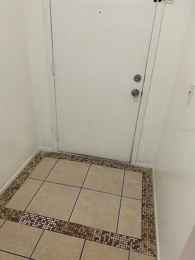 detailed view of baseboards