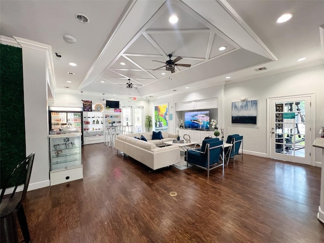 5356 Diplomat Ct Unit 108, Kissimmee, FL 34746 - living area featuring a ceiling fan, coffered ceiling, wood finished floors, recessed lighting, and baseboards